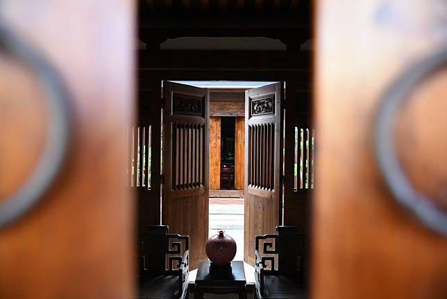 ▲入住古厝民宿，欣賞傳統古宅，別有一番風味。（圖/古寧歇心苑）