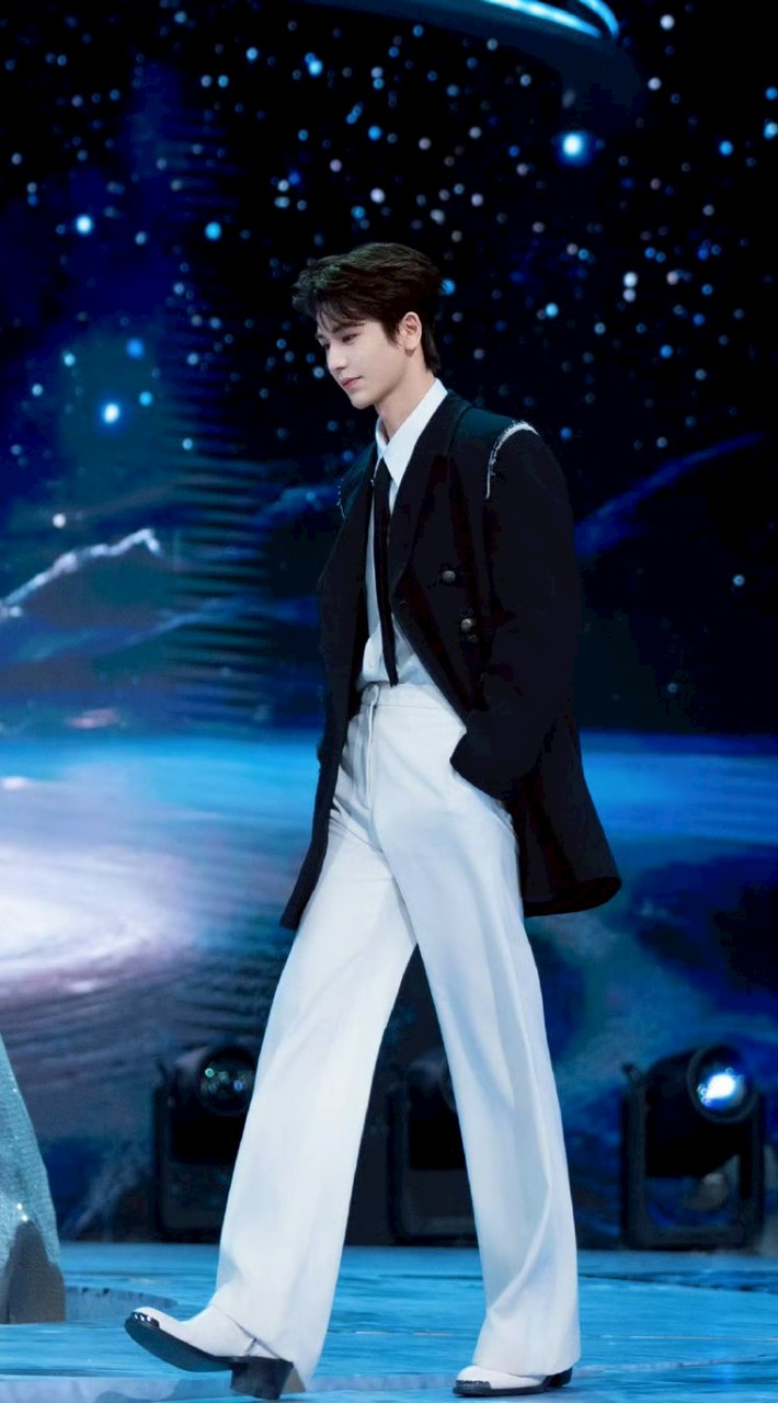 我們私藏的宇宙（陸劇/追星）