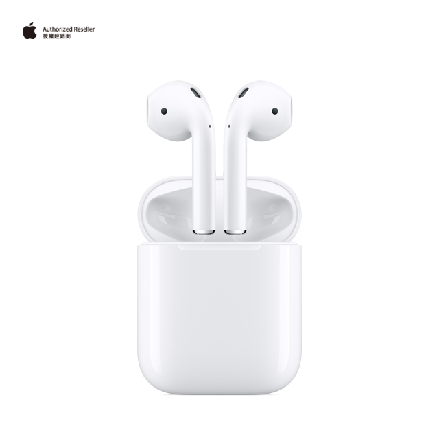 ★全新的 Apple H1 耳機晶片驅動 無線 AirPods，全新登場。只須將它們拿出，就可以與你所有的 Apple 裝置配合使用。戴上它們放入耳中，就能立刻連接。對著它們講話，你的聲音聽起來清晰透