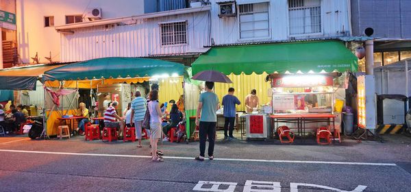 【台南美食】品味鱔魚意麵-便宜又美味的路邊攤美食