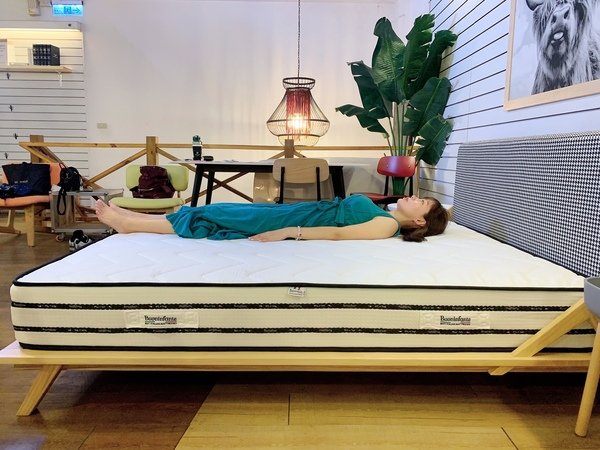 「床墊」全球銷售74國家，各大知名飯店指定名床-原裝進口精品品牌義大利Buoninfante寶麗萬德獨立筒彈簧床/透氣床墊開箱