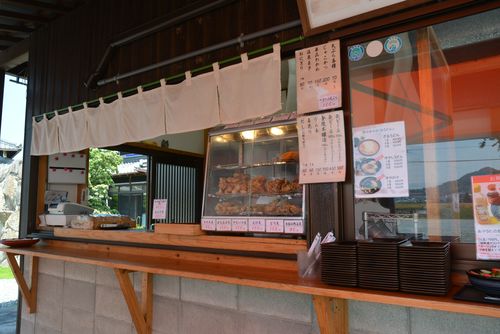 実際訪問したユーザーが直接撮影して投稿した綾歌町岡田西うどんあやうた製麺の写真