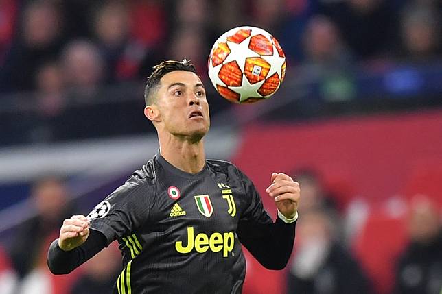 Thank God We Have Ronaldo Says Allegri As Injury Hit