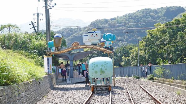 【台北景點】深澳鐵道自行車-沒有預約可能會玩不到的鐵道自行車