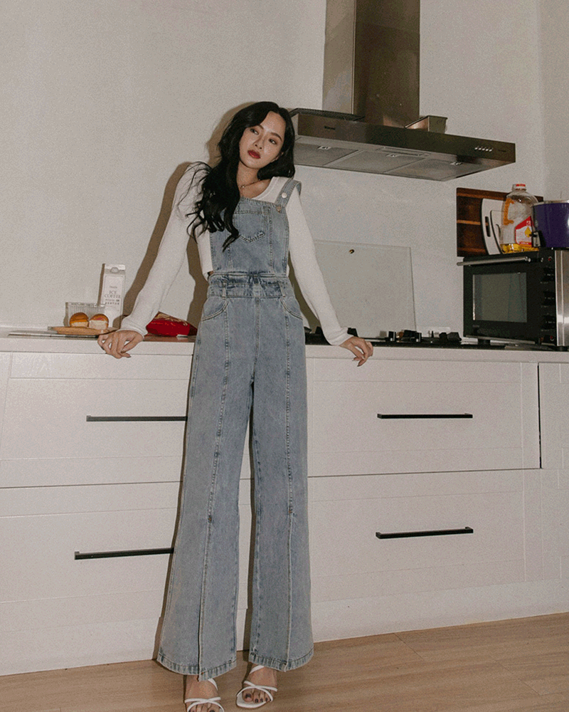 後中拉鍊/前褲管開岔/肩帶可調/兩側口袋商品長度/長版商品版型/適中商品厚薄/適中商品彈性/無*棉/麻為天然纖維的面料，因吸濕性較一般材質大，故洗滌後些微縮水屬正常現象。*深色布料因穿著時接觸人體溫度