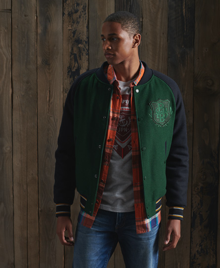 Add some style to your jacket collection this season with the Upstate bomber jacket. Featuring a mai