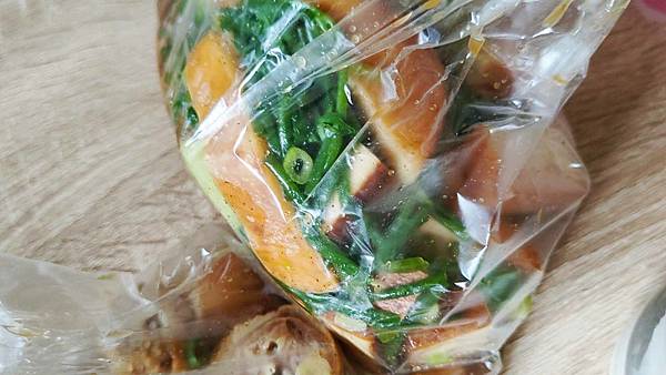 媛媛樂華煙燻滷味