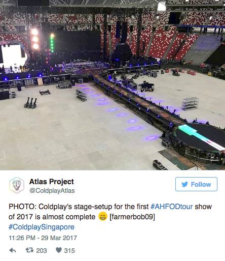 Wow, Megahnya Panggung Konser Coldplay di Singapura