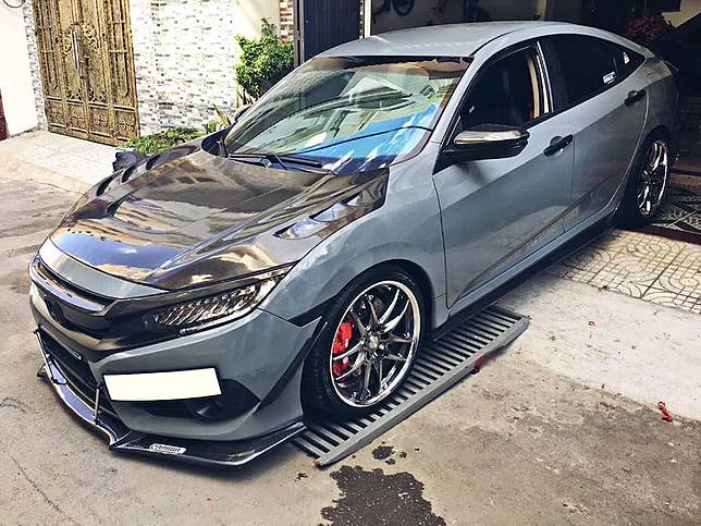 Vietnam Punya Gaya Honda Civic Turbo Berwajah Serat Karbon Power Tembus 205 Dk Gridoto Line Today