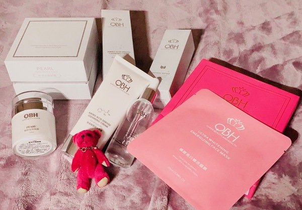 『保養品推薦』武漢肺炎期間美妝部落客、網美瘋傳痘痘肌、敏弱肌與孕婦安心適用-高純度清潔保養秘密武器--QBH極淨光喚顏霜與極緻亮白煥活面膜開箱分享