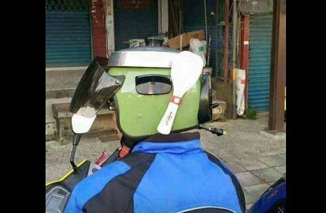 Helm magic jar, bisa bikin emak dirumah ngamuk nih