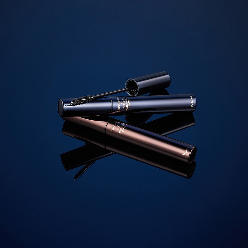 heme纖長捲翹睫毛膏，添加2mm仿真纖維，一刷瞬間拉長睫毛，柔和放大雙眼。