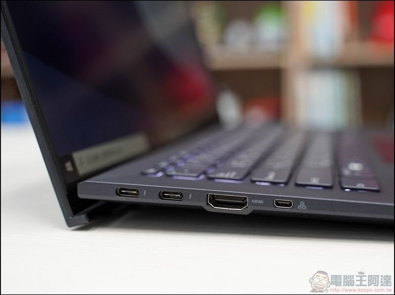 ASUS ExpertBook B9450FA 開箱 - 24