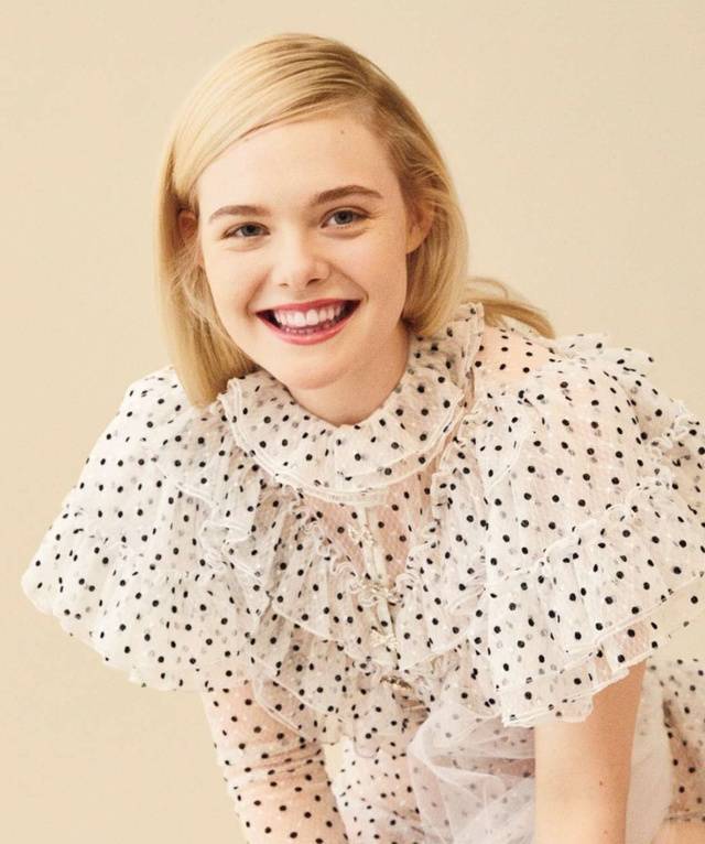 DRESS LIKE DAKOTA FANNING : เปิดสไตล์ดาโกต้า แฟนนิ่ง สาวน้อย DRESS LIKE DAKOTA FANNING : เปิดสไตล์ดาโกต้า แฟนนิ่ง สาวน้อย