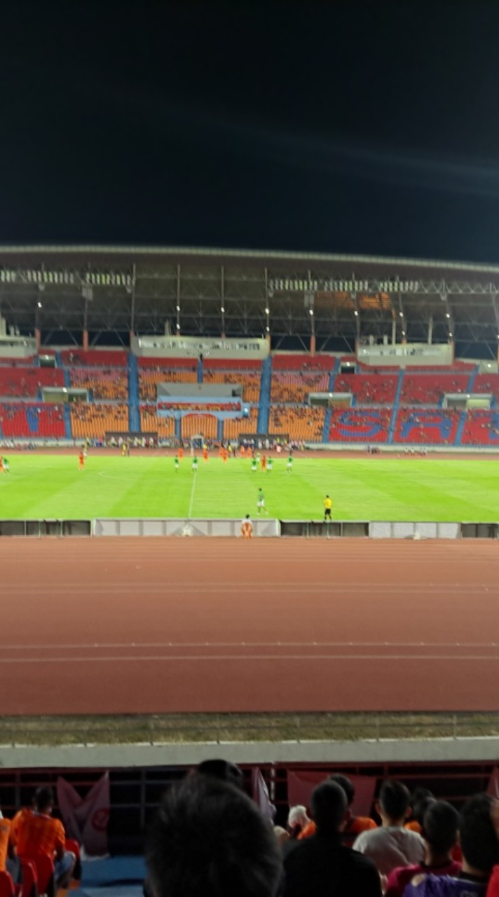 เตะบอล สนามเดอะไพรมารี่บางนา
