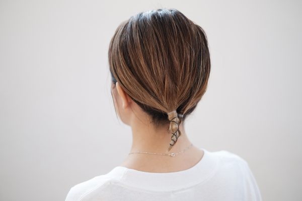ゴムさえあればok ミニボブさんの 首元すっきり ヘアアレンジ術
