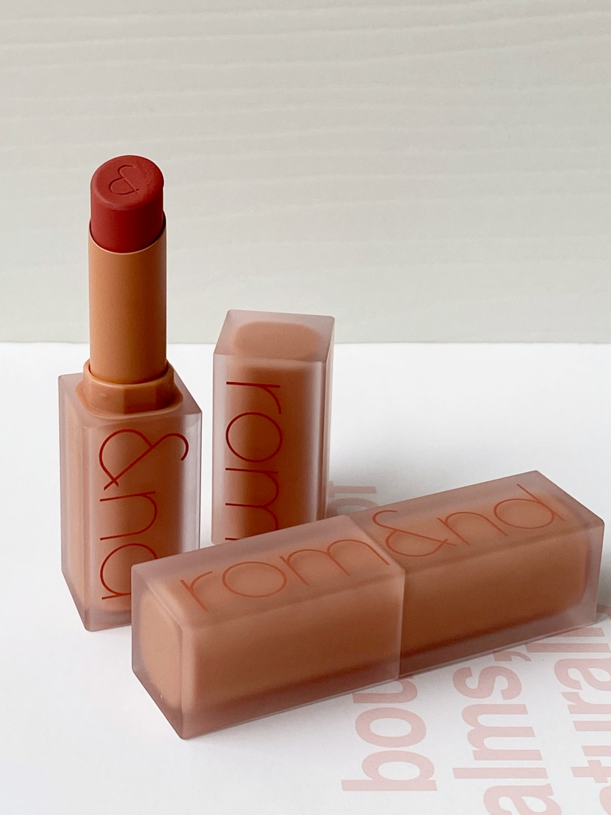 romand 零啞光口紅，NT380