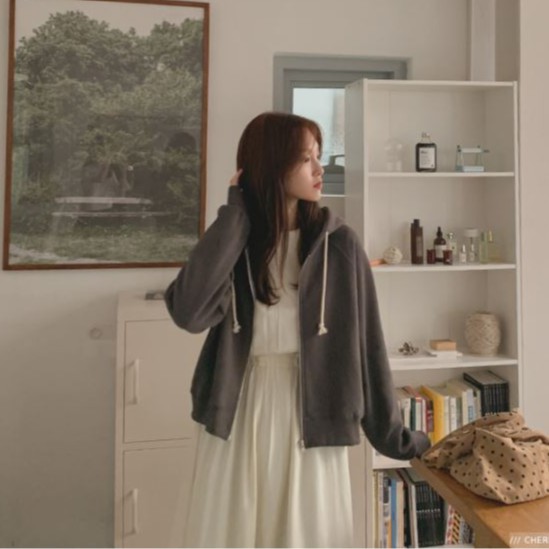 ║ 除商品瑕疵問題，一律無退換服務 ║★ 此為”官網款代購商品 ”因此無法提供實際測量的尺寸…等商品資料，請詳閱韓國官網提供的商品翻譯資料 ★║ 訂單成立後無故隨意取消者，一律加黑名單不再配合 ║內搭