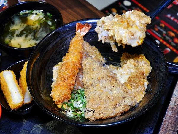 【台北美食】新丼 #起司瀑布 #無敵炸豬排 27種平價高cp值丼飯，只要$120元起 (23).JPG