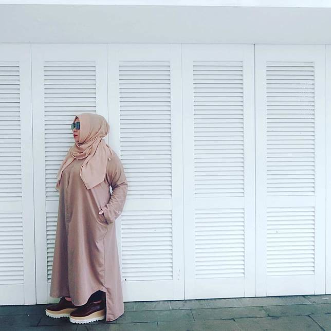 10 Gaya Hijab Keren Untuk Cewek Berbadan Curvy