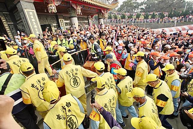 白沙屯拱天宮建廟160週年 逾2000尊媽祖中秋回娘家 中廣新聞網 Line Today 4817