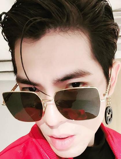 周杰倫、蕭敬騰都愛戴墨鏡，推薦你5款天王御用墨鏡品牌
