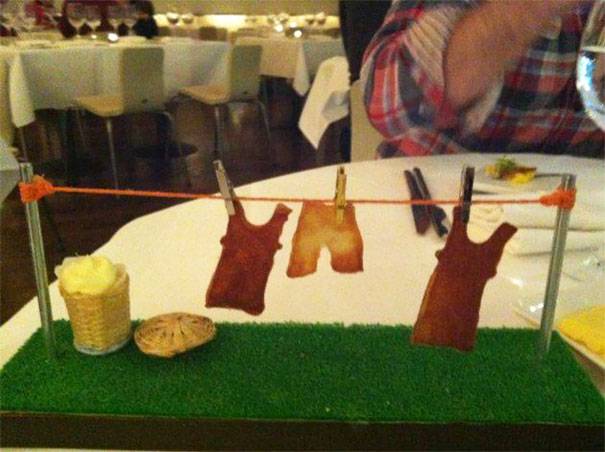 Kreatif Tapi Berlebihan: Makanan-Makanan Ini Disajikan Ekstrem