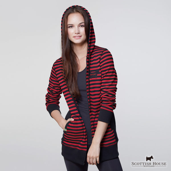 不退流行的運動休閒風系列 胸前梗犬織標 展現品牌經典 撞色條紋設計 顯瘦迷人