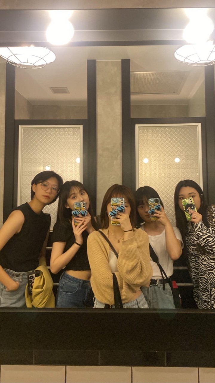 上海少女隊(∩^o^)⊃━☆ﾟ.*･｡