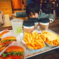 実際訪問したユーザーが直接撮影して投稿した丸の内ハンバーガーシェイクシャック 東京国際フォーラム店の写真