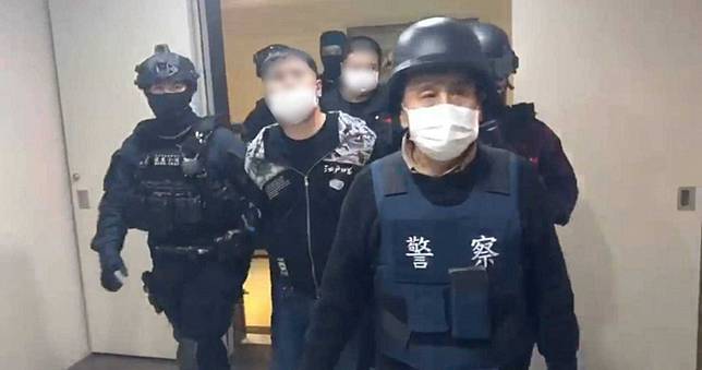 地方角頭痛扁竹聯幫分會頭目　逃逸多日遭逮秒變龜孫