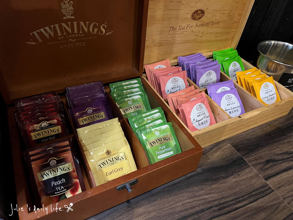 498吃到飽,串串,台啤,吃到飽,哈根達斯,嚕串節,巴適,巴適經典麻辣鍋,巴適經典麻辣鍋林口店,林口,火鍋,菜單,鴛鴦鍋,麻辣火鍋 @跟著Julie一起走吧