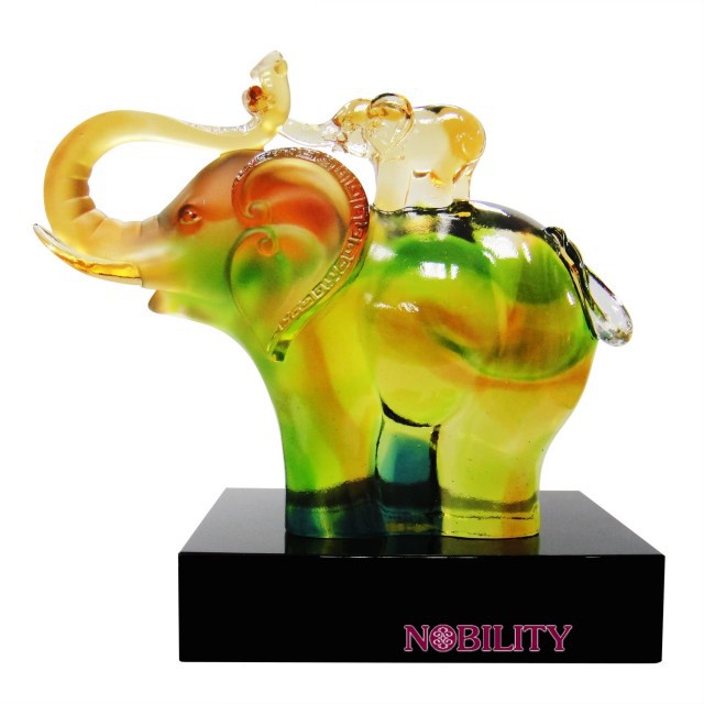 品名：和樂琉璃擺飾/擺件材質：手工製造脫臘琉璃顏色：混色尺寸：15 x 9 x 14.5 cm贈品 : 1. 三卡寶公司保證卡乙張2. 高雅時尚精美包裝盒乙個【鑑賞期及退貨注意事項】1. 本商城購物享