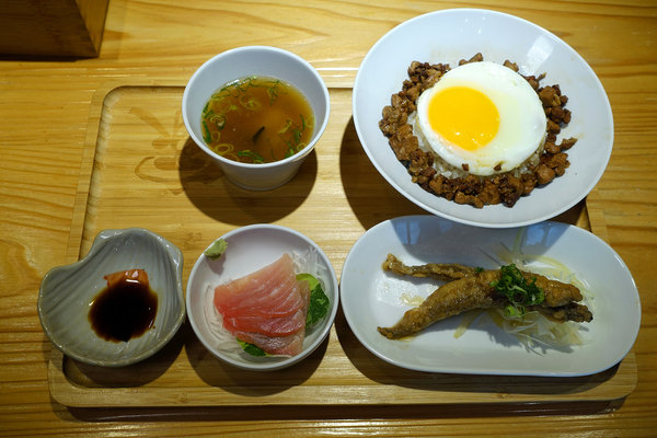 北投日式無菜單料理-漁當家食堂，石牌日本料理，漁當家午餐定食、魚滷飯好吃又超值，包場能客製化的榮總附近無菜單日本料理