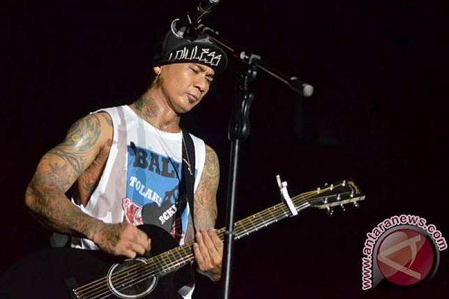 Ini alasan Jerinx SID hanya tegur Via Vallen