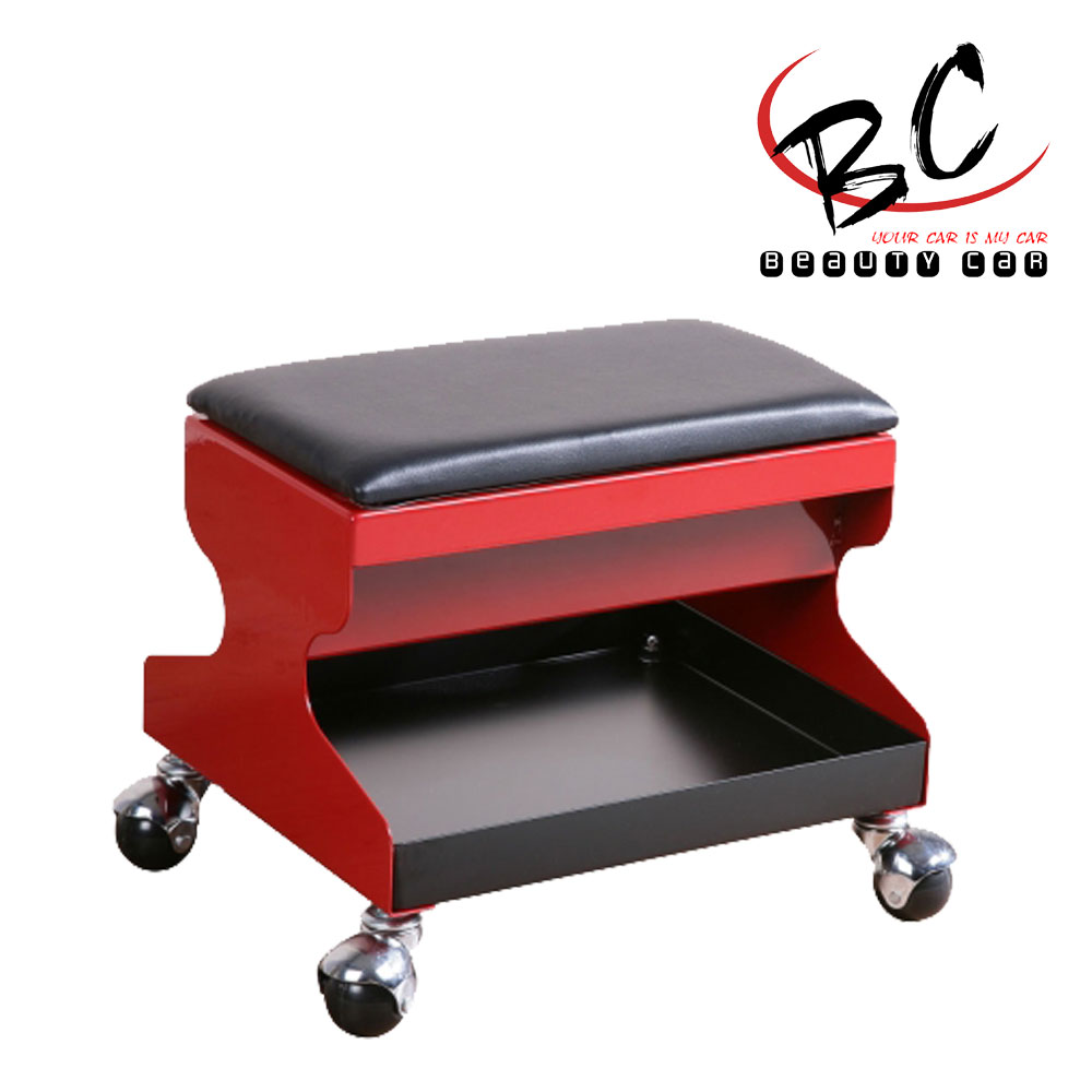 輕便型移動式工作椅底下可放置簡便型工具滑輪式設計，可依照施工位置隨時移動軟質式坐墊使施工更輕鬆