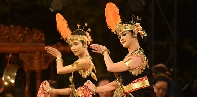 Mengenal Tari Serimpi Tarian Klasik Jawa Warisan Kerajaan Mataram Theasianparent Line Today