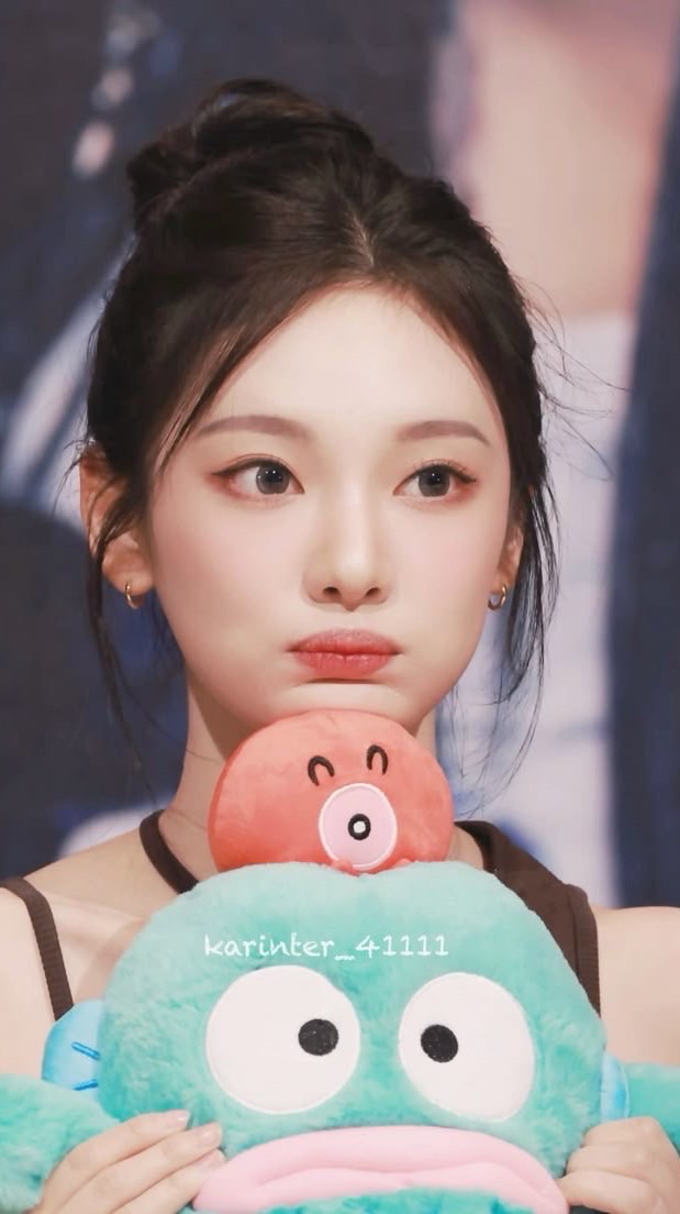 𝑌𝑧 𝑐𝑜𝑣𝑒𝑟 𝑔𝑟𝑜𝑢𝑝🐰🤍