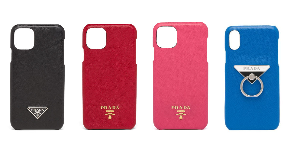 Dior 的 Saddle Oblique iPhone Case 藍/紅色斜紋提花帆布手機套，好像把小型馬鞍包隨手拿在身邊一樣，是不是非常可愛！