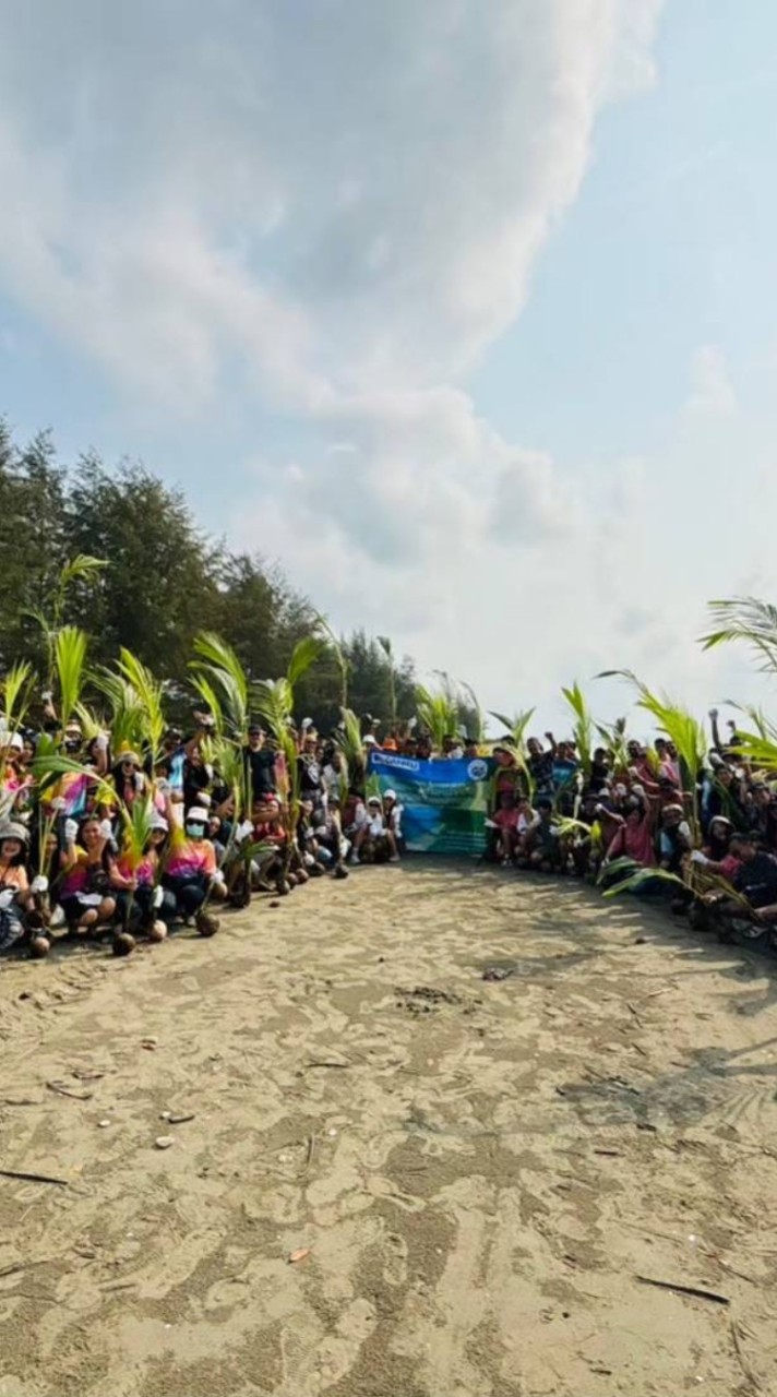 Danthai_Happy Society 😊 2025