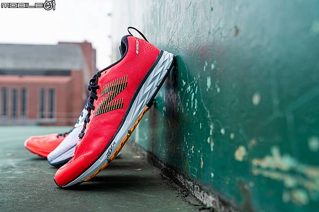 new balance hanzo c