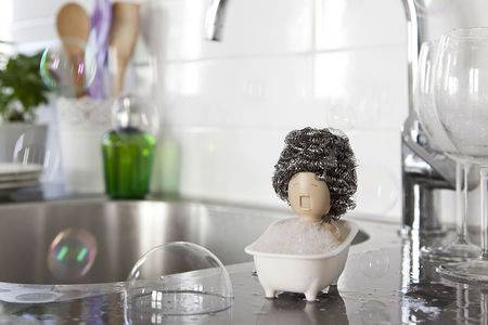 Soap Opera: Wadah Spons Ini Dijamin Bikin Kamu Ngakak