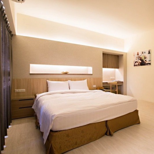 【旅人驛站-中正藏書館】靜旅/光旅雙人房一泊一食住宿券[台東][Moticket實體票券]