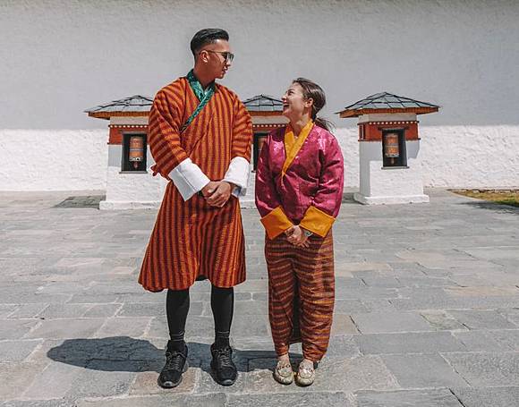 Pasangan Selebriti Yang Punya Selisih Tinggi Badan Mencolok Yukepo Com Line Today