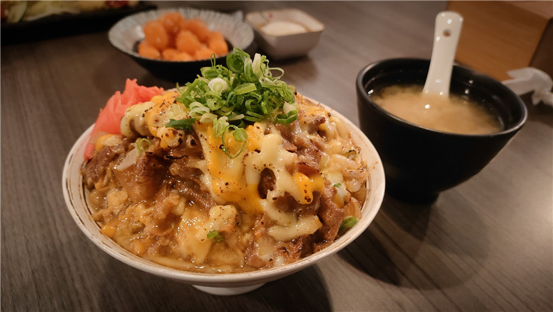 探店 高雄三民區美食汍樂滿盛燒肉丼，美味又好吃的燒肉丼32.jpg