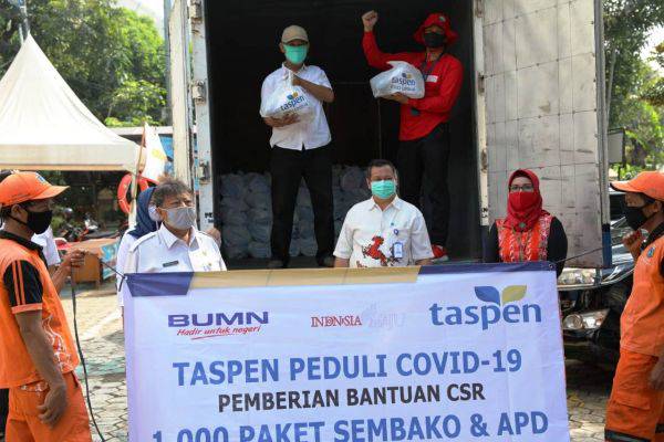 Taspen Bagi Bantuan Untuk Warga Terdampak Covid Di Cempaka Putih Media Indonesia Line Today