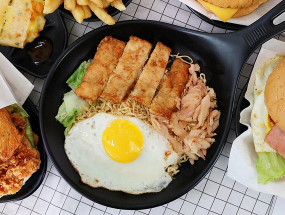 藍盤子早午餐-台南臨安店