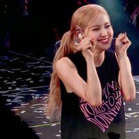 𝐑𝐨𝐬𝐞𝐚𝐧𝐧𝐞 𝐏𝐚𝐫𝐤 🐹💞✨