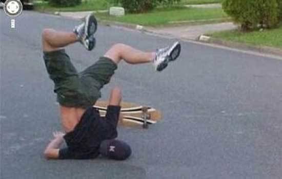 7 Peristiwa Paling Aneh yang Bisa Kamu Temukan di Google Street View