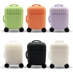◎外型可愛輕巧 旅行風格帶著走|◎液態矽膠材質 防摔抗衝擊|◎外殼耐髒 稍有沾灰可用濕紙巾擦拭品牌:無種類:週邊配件週邊配件類別:AirPods週邊配件包裝內容物:行李箱造型保護套適用品牌:Apple